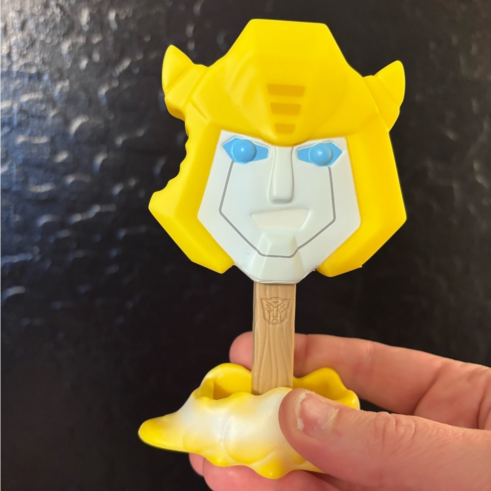Bumblebee transformer pop toy